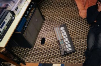 Pappy Kojo – Customer ft. Shaker