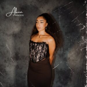 Akuvi - Strangers