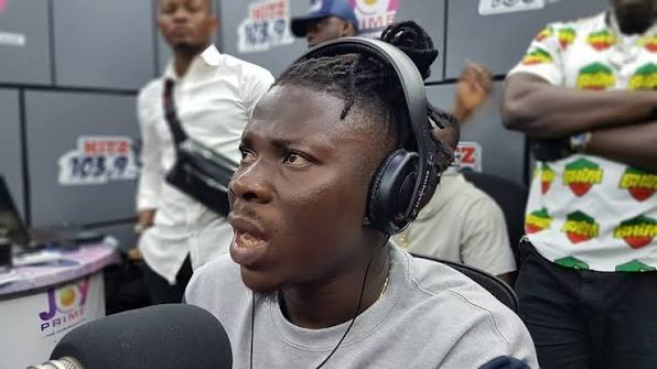 Stonebwoy Warns Team 'I Will Wound Anyone Who Takes Bribes from Shatta Wale'